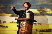 Maximilian Schafroth war 2020 vorhgesehen als Fastenprediger (©Foto: sampics für Paulaner)